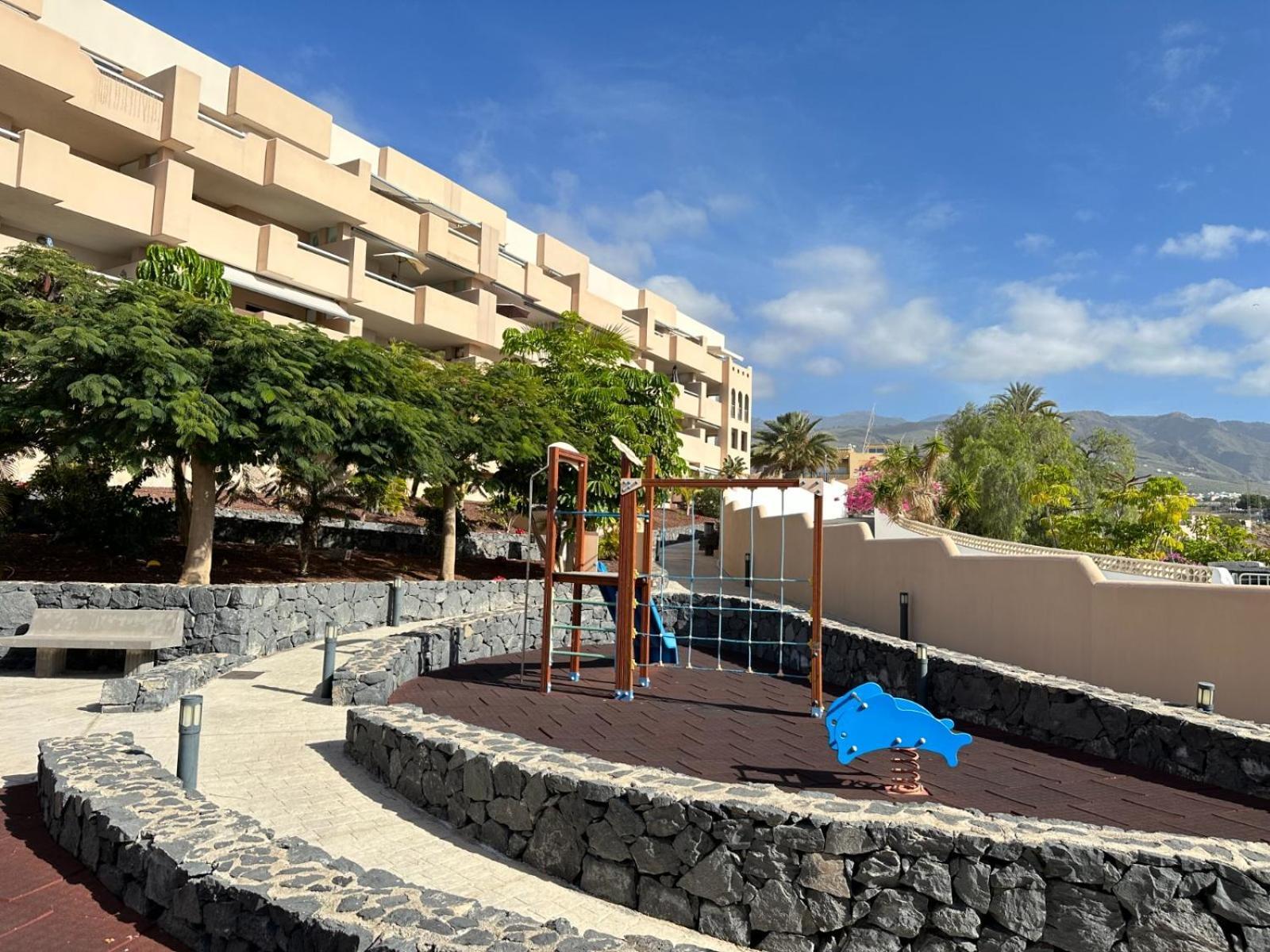 Cozy Apartment In Playa Paraiso Costa Adeje  Exterior foto